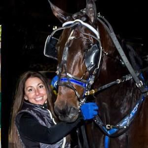 Meet your Posher, Danielle